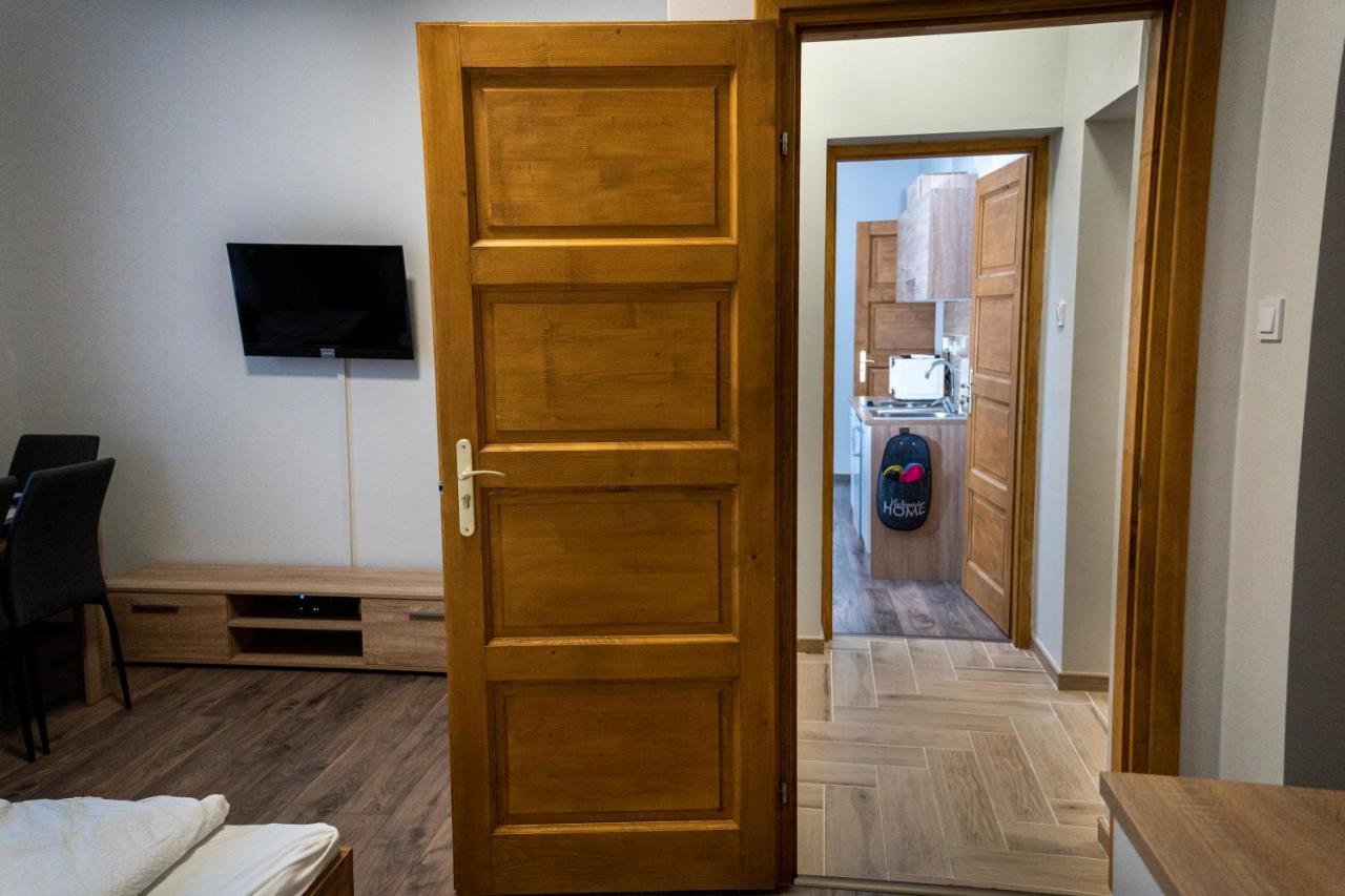 Kolibri Apartman - Makó エクステリア 写真