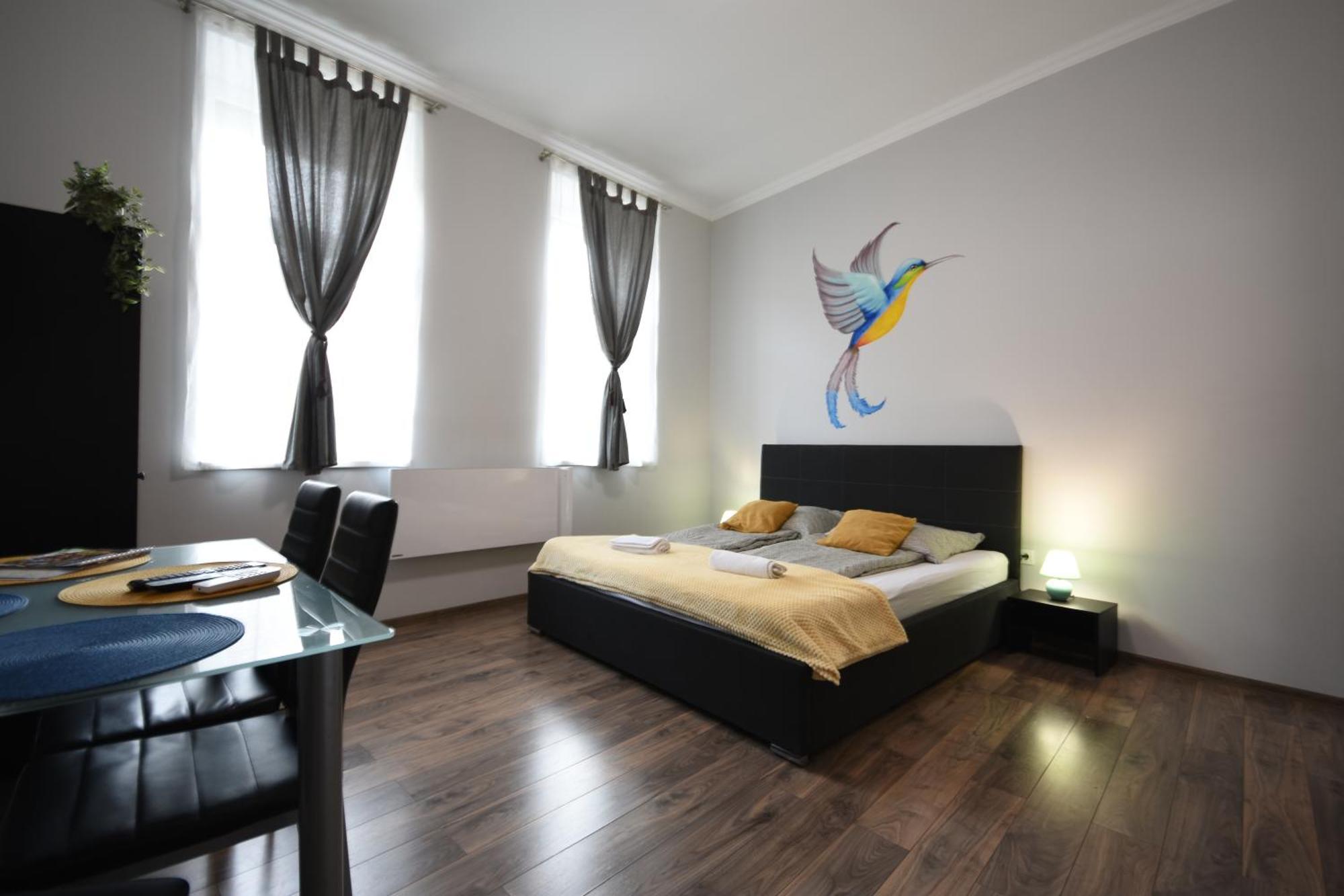 Kolibri Apartman - Makó エクステリア 写真